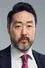 Kenneth Choi como Henry Lin