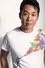 Kevin Yee como Toshiaki