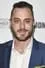 Kyle Clements como John Bowers