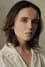 Lara Robinson como Tilly Young