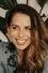 Laura Bailey como Arlo Black