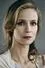 Laura Regan como Jennifer Crane