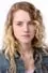 Laura Slade Wiggins como Irene Quinn
