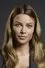 Lauren German como Lori Weston