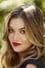 Lili Simmons como Natalie James