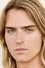 Luke Eisner como Taylor