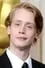 Macaulay Culkin como Mickey