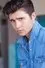 Mateus Ward como Marcus Davenport