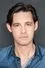 Matthew Edison como Cameron Coleman