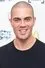 Max George como Clint