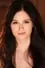 Melanie Papalia como Amy