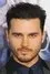 Michael Malarkey como Emmett