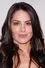 Michelle Borth como Catherine Rollins