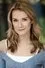 Natalie Lisinska como Carly Dixon