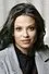 Navi Rawat como Theresa Diaz