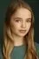Nell Fisher como Holly Wheeler