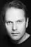 Nicholas Burns como Victor Kugler