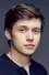 Nick Robinson como Robert Todd Lincoln