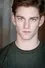 Nico Greetham como Calvin Maxwell