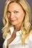 Nicole Forester como Christie Casey