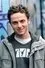 Orlando Wells como Roger
