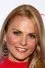 Paige Peterson como Shelly