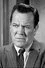 Paul Birch como Police Captain Carpenter