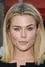 Rachael Taylor como Lucy Fields