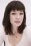 Rachel Wilson como Iris