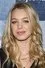 Sadie Calvano como Violet Plunkett