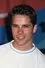 Scott Vickaryous como Daniel Evans