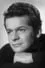Serge Reggiani como Self
