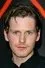 Shaun Evans como JP