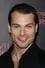 Shawn Roberts como Hurst