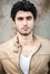 Shayan Sobhian como Big James