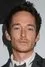 Simon Quarterman como Lee Sizemore
