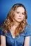 Theresa Scholze como Beke Henning