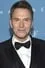 Tim Daly como J.T. Dolan