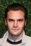 Tom Bateman como Giuliano Medici