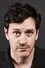 Tom Everett Scott como Kevin Duval