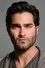 Tyler Hoechlin como Clark Kent / Superman