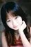 Valerie Tian como Darcy Bennett