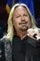 Vince Neil como Self