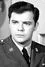 Warren Berlinger como Warren