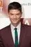 Will McCormack como Ethan Tavis