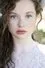 Zoe Colletti como Lucy