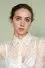 Zoe Kazan como Andrea Martino