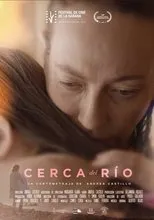 Póster de Cerca del Rio