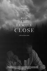 Póster de Keep the Family Close
