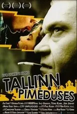 Póster de Tallinn pimeduses